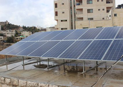 سعير الخيرية أول جمعية تستخدم الطاقة الشمسية