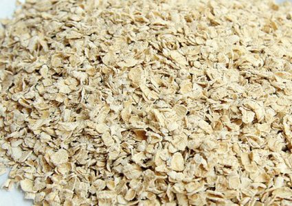 اليك كريمات الوجه من نبات الشوفان لجميع أنواع البشرة