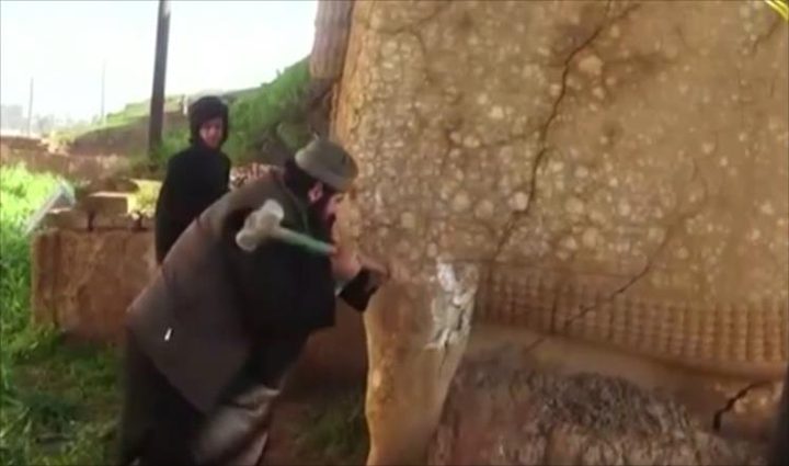 "تنظيم الدولة" حوّل متحف الموصل الى كومه من الحجارة