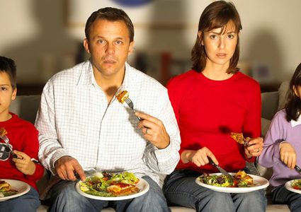 مشاهدة التلفاز قد تساهم بالبدانة