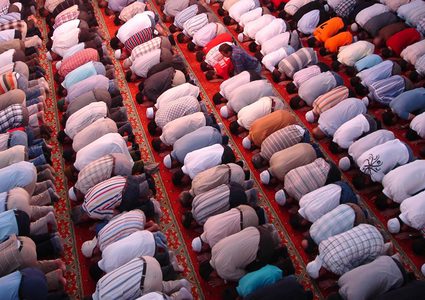 دراسة: الصلاة تقلل آلام الظهر