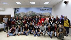 محافظ أريحا يلتقي المشاركين في مخيم اخوة دلال الاول