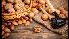 دراسة: تناول الجوز يساعد على تحسين خصوبة الرجال