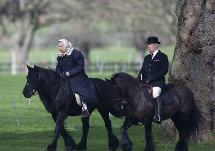 عمر الملكة اليزابيث لا يمنعها من ممارسة رياضتها المفضلة