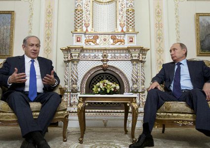 بوتين يهدي نتنياهو كتاب"حروب اليهود"