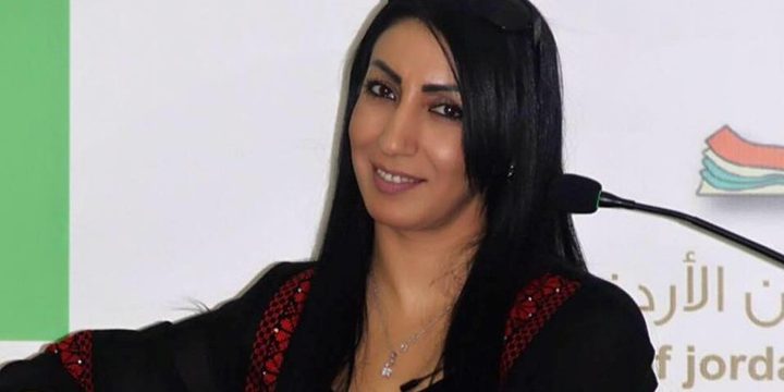 الاحتلال يعتقل روائية فلسطينية