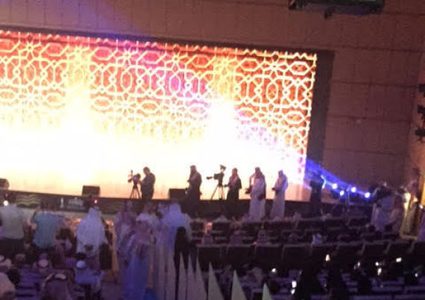 معرض الرياض للكتاب: عازل لحل إشكالية الاختلاط