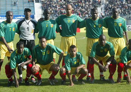 مالي مهددة بتعليق عضويتها في الفيفا