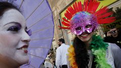 اصابات خلال الاحتفال بعيد المساخر