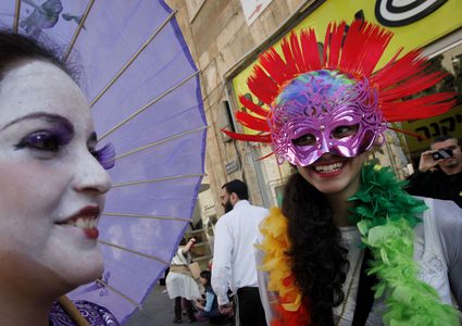 اصابات خلال الاحتفال بعيد المساخر