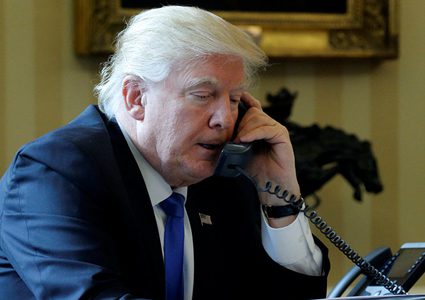 ترامب يسخر من عناصر خدمته السرّية