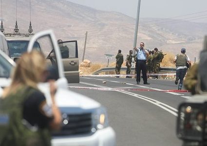 إطلاق نار على حافلة للمستوطنين قرب بيت ايل