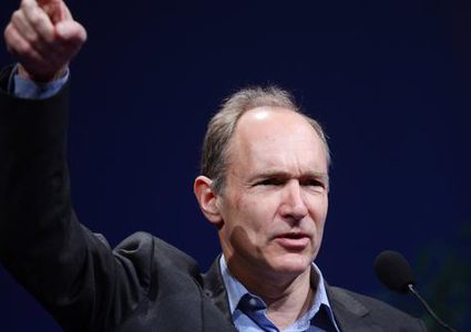 مخترع الانترنت يستهدف مكافحة "الأخبار الكاذبة"