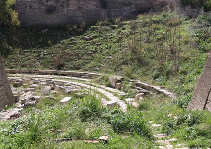 جريمة بحق الآثار؟؟؟؟ من المسؤول...