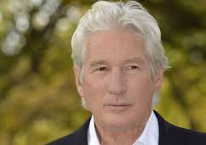 ريتشارد غير: المستوطنات مستفزة