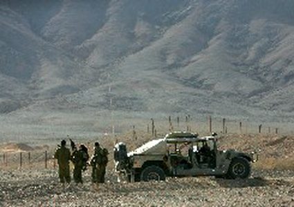 الاحتلال يراقب تحركات حزب الله على حدود لبنان