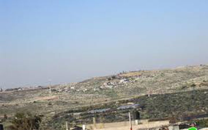 الاحتلال يخطر بوقف بناء بركس زراعي