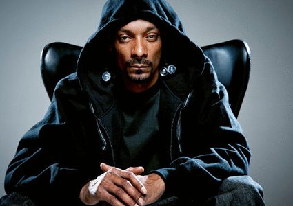 نقد واسع لدوغ بسبب اشهار سلاح بوجه ترامب