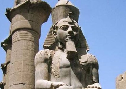 رمسيس الثاني يصل المتحف المصري