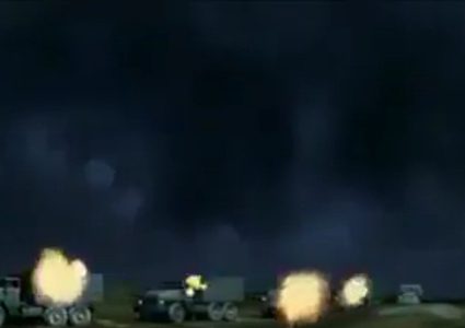 الاعلام العبري يتداول فيديو استهداف قافلة أسلحة في سوريا