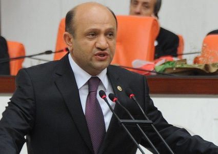 الدفاع التركية: مفاوضة روسيا ليست ضغطا على الناتو