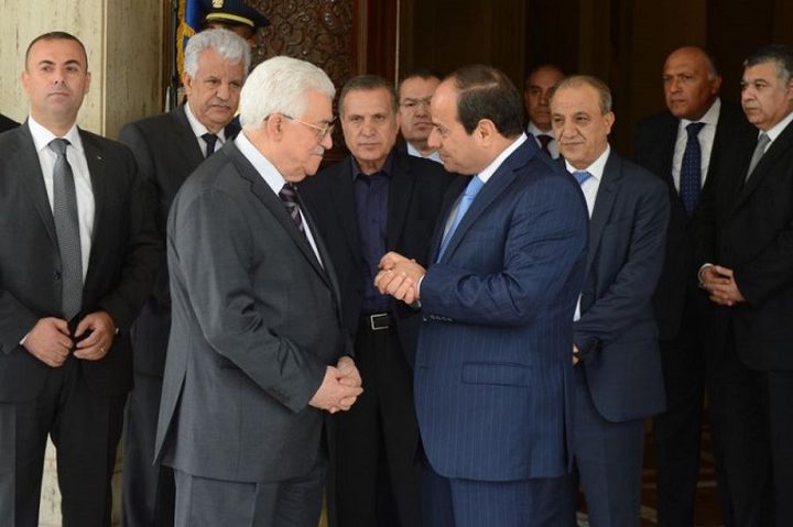 قمة فلسطينية مصرية غدا.. ماذا سيقول الرئيس عباس للسيسي ؟