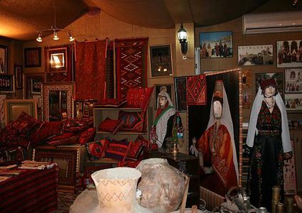 جنين: افتتاح معرض للتراث الشعبي والمنتجات النسوية