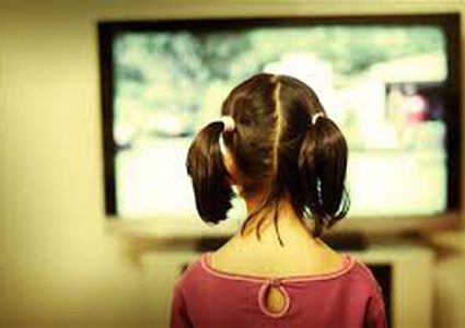 مشاهدة التلفزيون ثلاث ساعات .. ما الذي سيحصل؟
