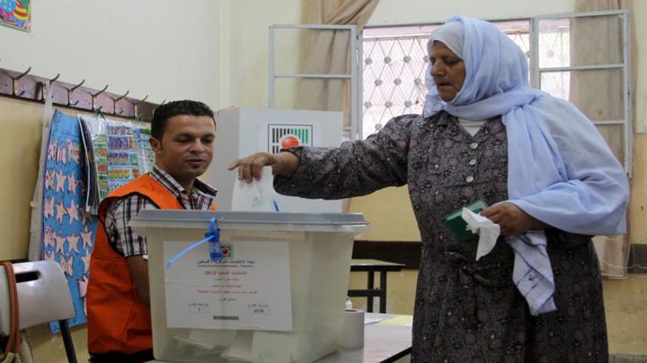 ماراثون الانتخابات .. الرئيس يصدر مرسوما وإقبال ضعيف على الترشح (وثيقة)