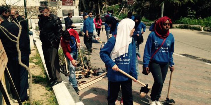 "إعلاميون بلا حدود" تنظم يوما تطوعيا لزراعة أشجار في قرية بتير