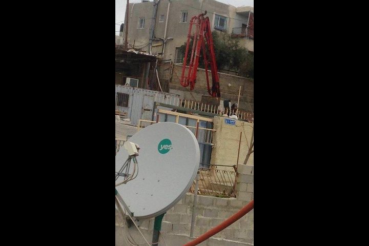 الاحتلال يغلق بيت الشهيد القنبر "فيديو"
