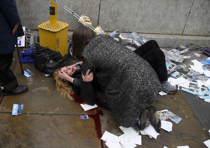 ليلة دامية في "وستمنستر" ولندن ترفع درجة التأهب (محدث - صور)