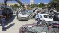 شرطة طولكرم تتلف 80 مركبة غير قانونية