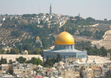 تحذير من خطورة الاعتداءات على مدينة القدس