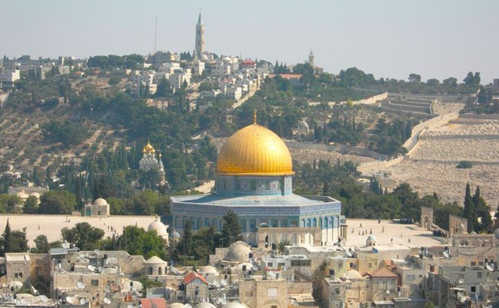 تحذير من خطورة الاعتداءات على مدينة القدس