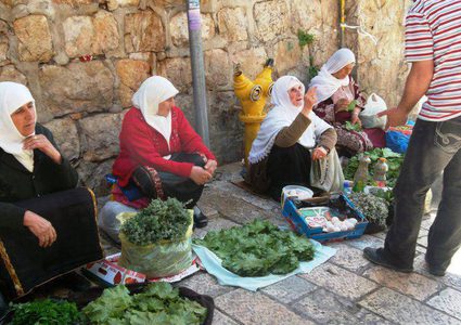 فلاحاتُ القدس.. معركة الحياة وبرتوكولات الاحتلال