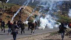 حالات اختناق خلال قمع الاحتلال لمسيرة كفر قدوم