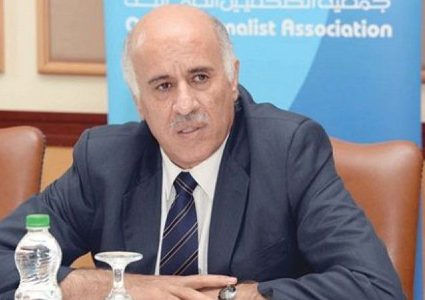 الرجوب يبحث آليات النهوض بالكرة الفلسطينية