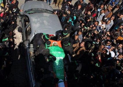 غزة تشيع شهيدها الفقهاء