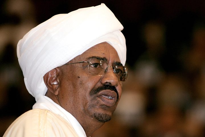 هل سيحضر البشير القمة العربية؟