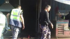 الدفاع المدني يسيطر على حريق في مطعم بأريحا