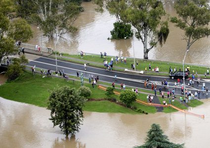 أستراليا: إجلاء الآلاف استعدادا لمواجهة الاعصار "ديبي"