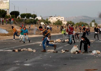 إصابات بالاختناق خلال مواجهات مع الاحتلال
