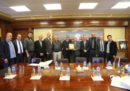 قراقع: دعم الطلبة الأسرى هو دعم  لنضال الشعب الفلسطيني