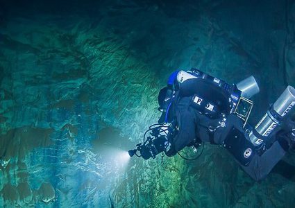 إكتشاف أعمق كهف مائي في التشيك