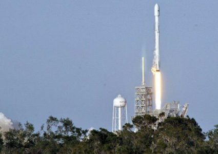 "سبيس إكس" تعيد إطلاق صاروخ مستعمل