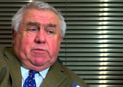 مالك عقارات بريطاني يرفض تأجير العقارات لـ"الشواذ"