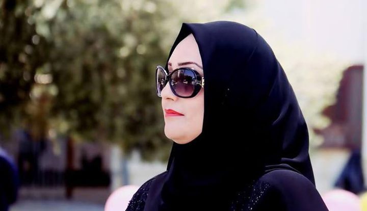 المختارة فاتن حرب .. امرأة حديدية بعباءة الرجل