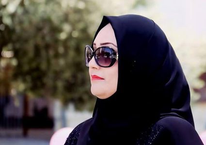 المختارة فاتن حرب .. امرأة حديدية بعباءة الرجل