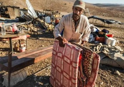 إخطارات بالهدم في "الرأس الأحمر"